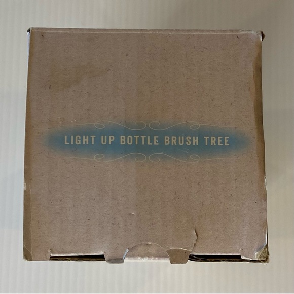 Cracker Barrel Light Up Christmas Bottle Brush Tree Pink - 1 In Box - Picture 4 of 12